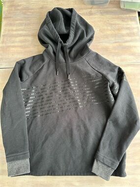 Under Armour black women’s cozy pullover cowl neck sweatshirt size M